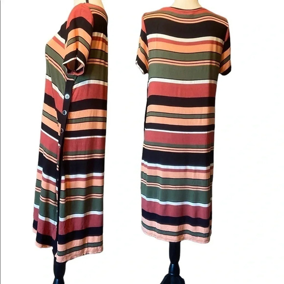 👗Cute SPENSE Dress 👗
BIN #9 - Picture 3 of 5